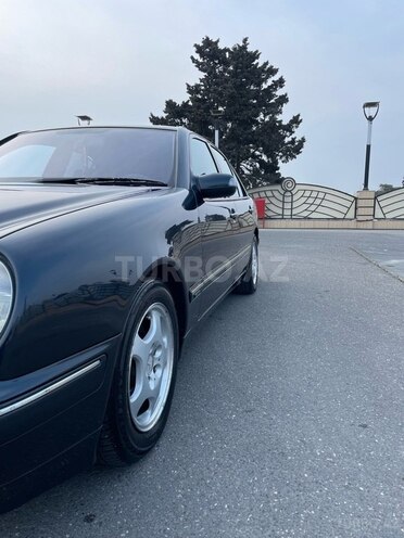 Mercedes E 270 2001, 486,000 km - 2.7 л - Bakı