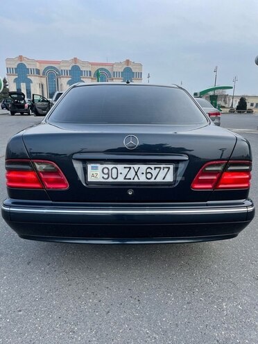Mercedes E 270 2001, 486,000 km - 2.7 л - Bakı
