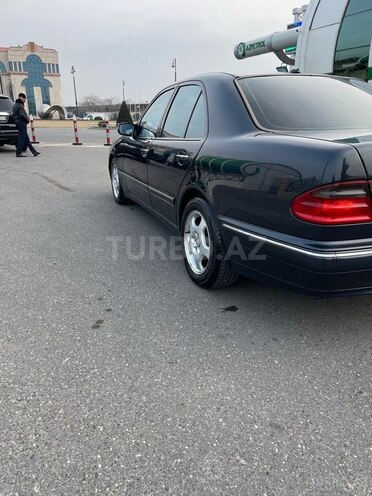 Mercedes E 270 2001, 486,000 km - 2.7 л - Bakı