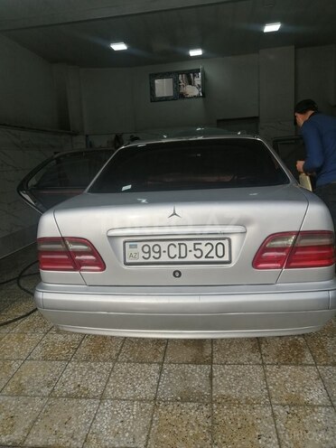 Mercedes E 220 2000, 520,000 km - 2.2 l - Bakı