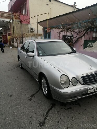 Mercedes E 220 2000, 520,000 km - 2.2 l - Bakı