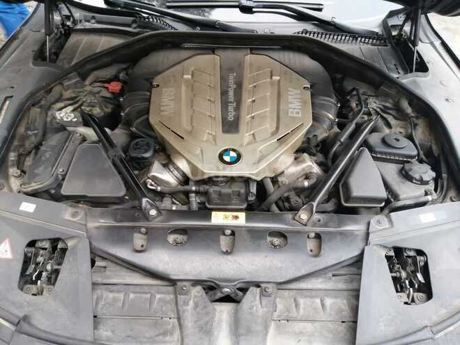 BMW 750 2010, 147,500 km - 4.4 l - Bakı