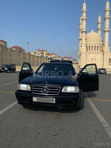 Mercedes C 180 1998, 300,000 km - 1.8 l - Bakı