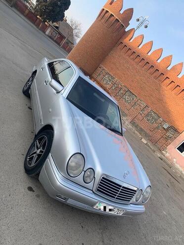 Mercedes E 280 1998, 320,000 km - 2.8 л - Gəncə