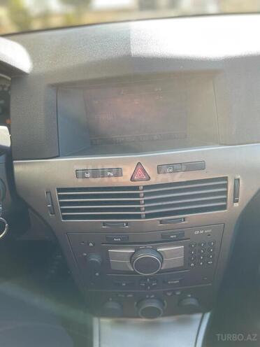Opel Astra 2006, 200,000 km - 1.3 л - Bakı