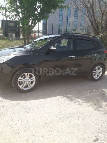 Hyundai ix35 2011, 225,000 km - 2.0 л - Qazax