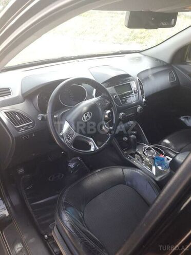 Hyundai ix35 2011, 225,000 km - 2.0 л - Qazax