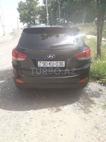Hyundai ix35 2011, 225,000 km - 2.0 л - Qazax