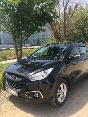 Hyundai ix35 2011, 225,000 km - 2.0 л - Qazax
