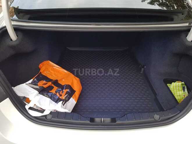 BMW 520 2011, 165,000 km - 2.0 л - Bakı