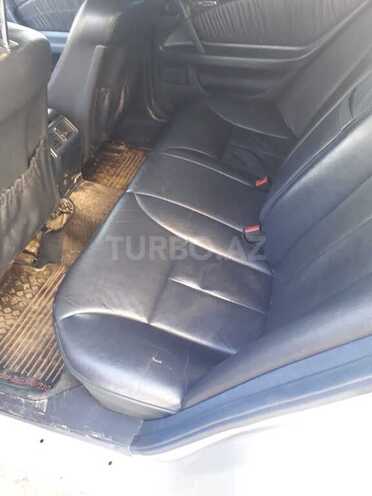 Mercedes E 240 1998, 427,562 km - 2.4 l - Bakı