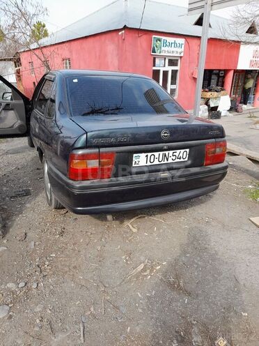 Opel Vectra 1994, 316,654 km - 2.0 l - Qax