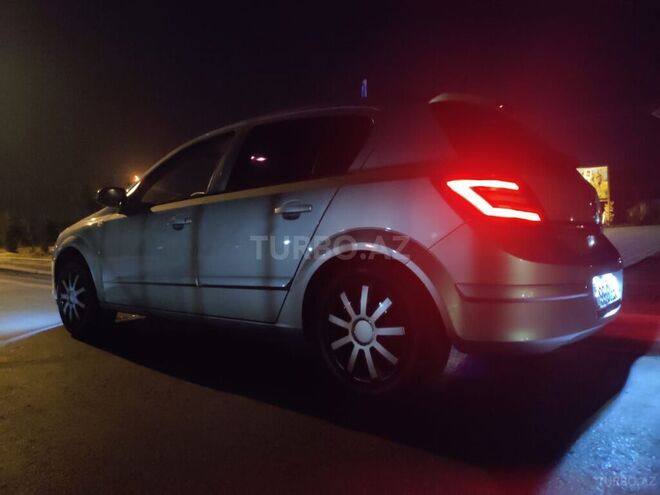 Opel Astra 2005, 270,000 km - 1.4 l - Sumqayıt
