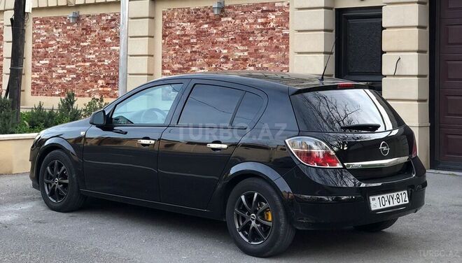 Opel Astra 2009, 134,000 km - 1.4 l - Bakı
