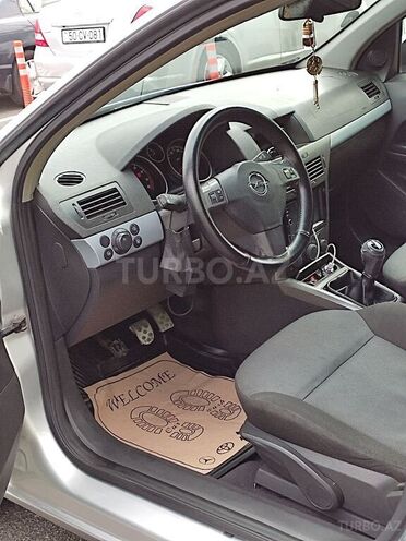 Opel Astra 2005, 270,000 km - 1.4 l - Sumqayıt