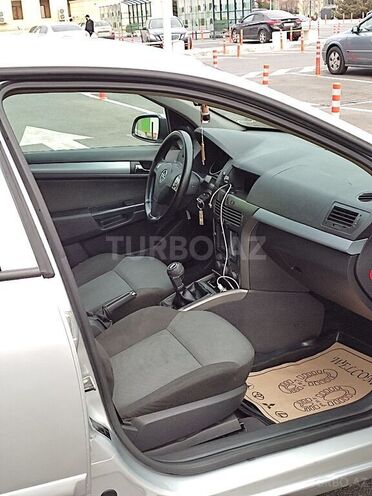 Opel Astra 2005, 270,000 km - 1.4 l - Sumqayıt