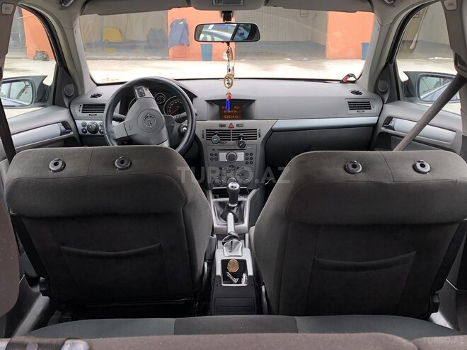Opel Astra 2005, 250,000 km - 2.0 l - Bakı