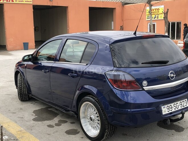 Opel Astra 2005, 250,000 km - 2.0 l - Bakı