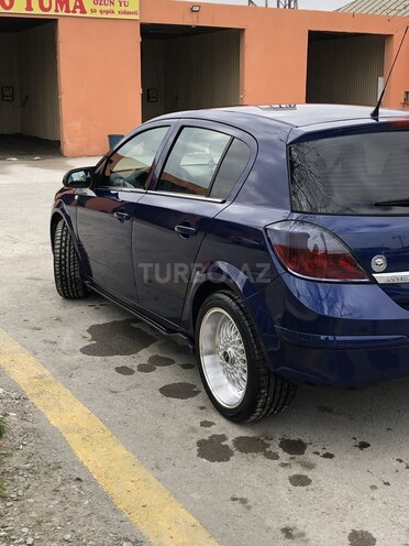 Opel Astra 2005, 250,000 km - 2.0 l - Bakı