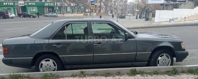 Mercedes E 300 1989, 300,000 km - 3.0 l - Bakı