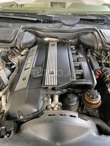 BMW 530 2001, 235,000 km - 3.0 l - Bakı