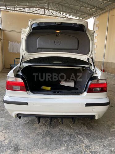 BMW 530 2001, 235,000 km - 3.0 l - Bakı
