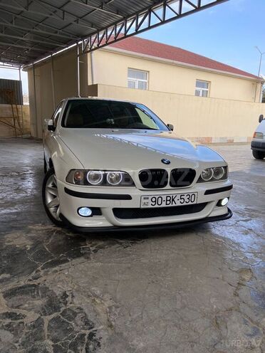BMW 530 2001, 235,000 km - 3.0 l - Bakı