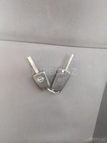 Opel Astra 2008, 210,000 km - 1.4 л - Bakı