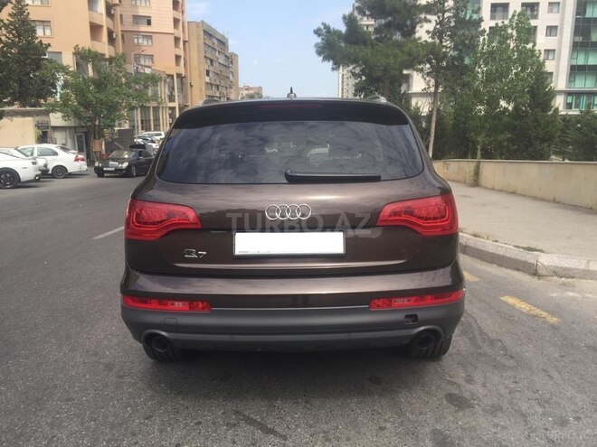 Audi Q7 2010, 133,000 km - 3.0 l - Bakı