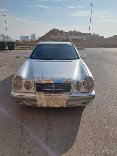 Mercedes E 240 1998, 224,000 km - 2.4 l - Bakı