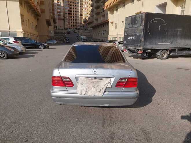 Mercedes E 240 1998, 224,000 km - 2.4 l - Bakı