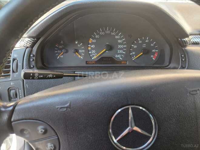Mercedes E 240 1998, 224,000 km - 2.4 l - Bakı