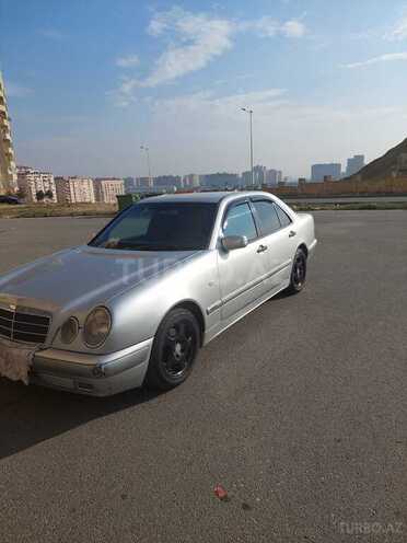 Mercedes E 240 1998, 224,000 km - 2.4 l - Bakı