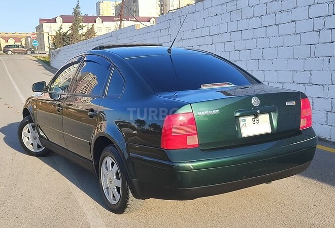 Volkswagen Passat 2000, 256,000 km - 1.8 l - Bakı