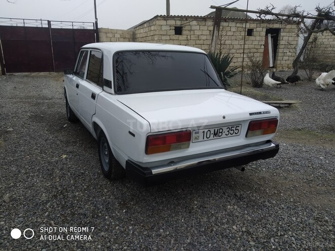 LADA (VAZ) 2107 2003, 136,000 km - 1.6 l - Salyan