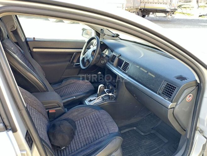 Opel Vectra 2002, 396,000 km - 2.2 l - Quba