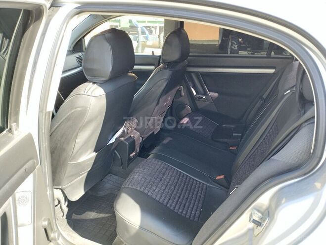 Opel Vectra 2002, 396,000 km - 2.2 l - Quba