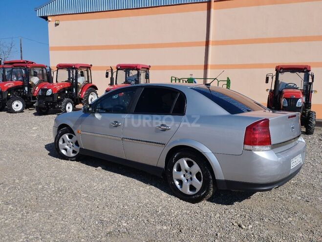 Opel Vectra 2002, 396,000 km - 2.2 l - Quba