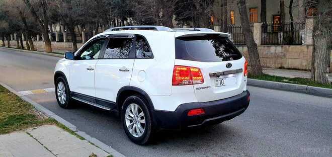 Kia Sorento 2010, 175,600 km - 2.0 l - Bakı