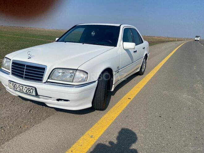 Mercedes C 220 1999, 340,538 km - 2.2 l - Biləsuvar