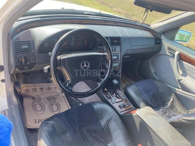 Mercedes C 220 1999, 340,538 km - 2.2 l - Biləsuvar