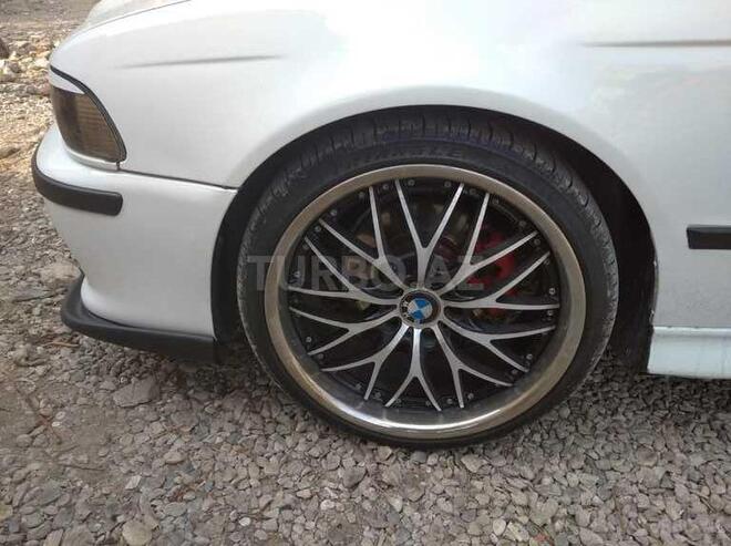 BMW 528 1997, 225,000 km - 2.8 l - Bakı