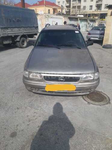 Opel Astra 1995, 280,000 km - 1.6 л - Bakı