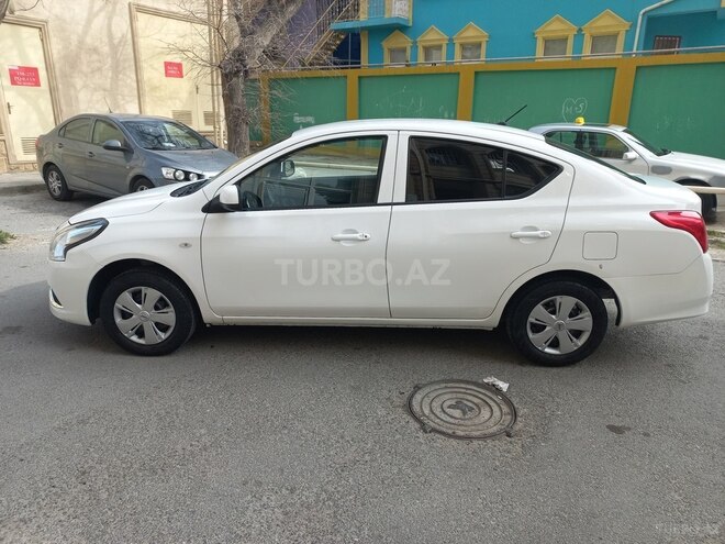 Nissan Sunny 2018, 122,300 km - 1.5 l - Bakı