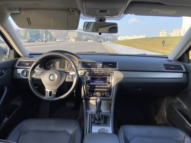 Volkswagen Passat 2015, 150,000 km - 1.8 l - Bakı