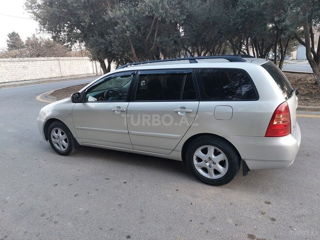 Toyota Corolla 2006, 200,000 km - 1.4 л - Bakı