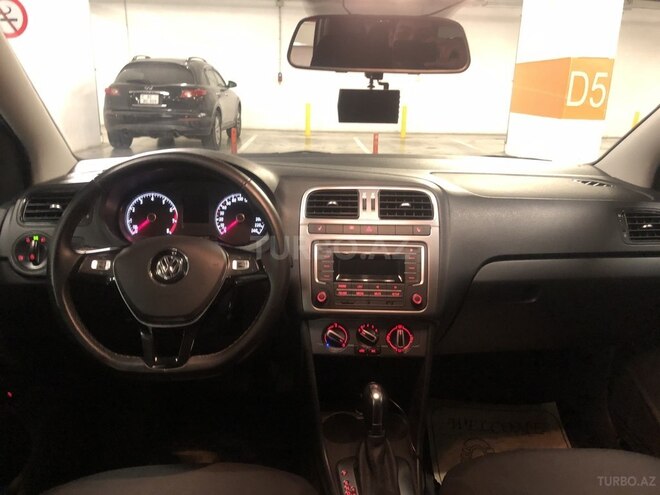 Volkswagen Polo 2019, 24,400 km - 1.6 l - Bakı