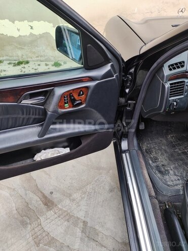Mercedes E 320 1998, 275,000 km - 3.2 l - Bakı