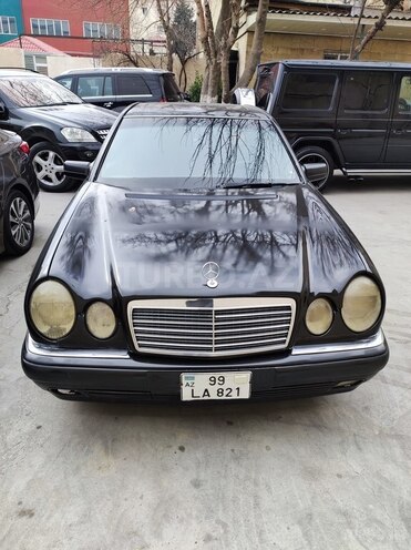 Mercedes E 320 1998, 275,000 km - 3.2 l - Bakı