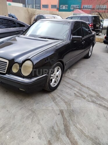 Mercedes E 320 1998, 275,000 km - 3.2 l - Bakı